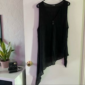 Asymmetrical lightweight beach tank